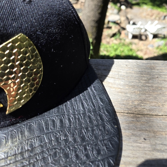 Snapback Original BioWorld faux snakeskin black & gold WUTANG 2015 lid - Picture 7 of 9
